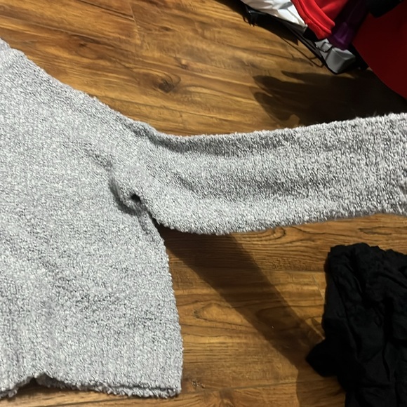 hoodie - Picture 3 of 4